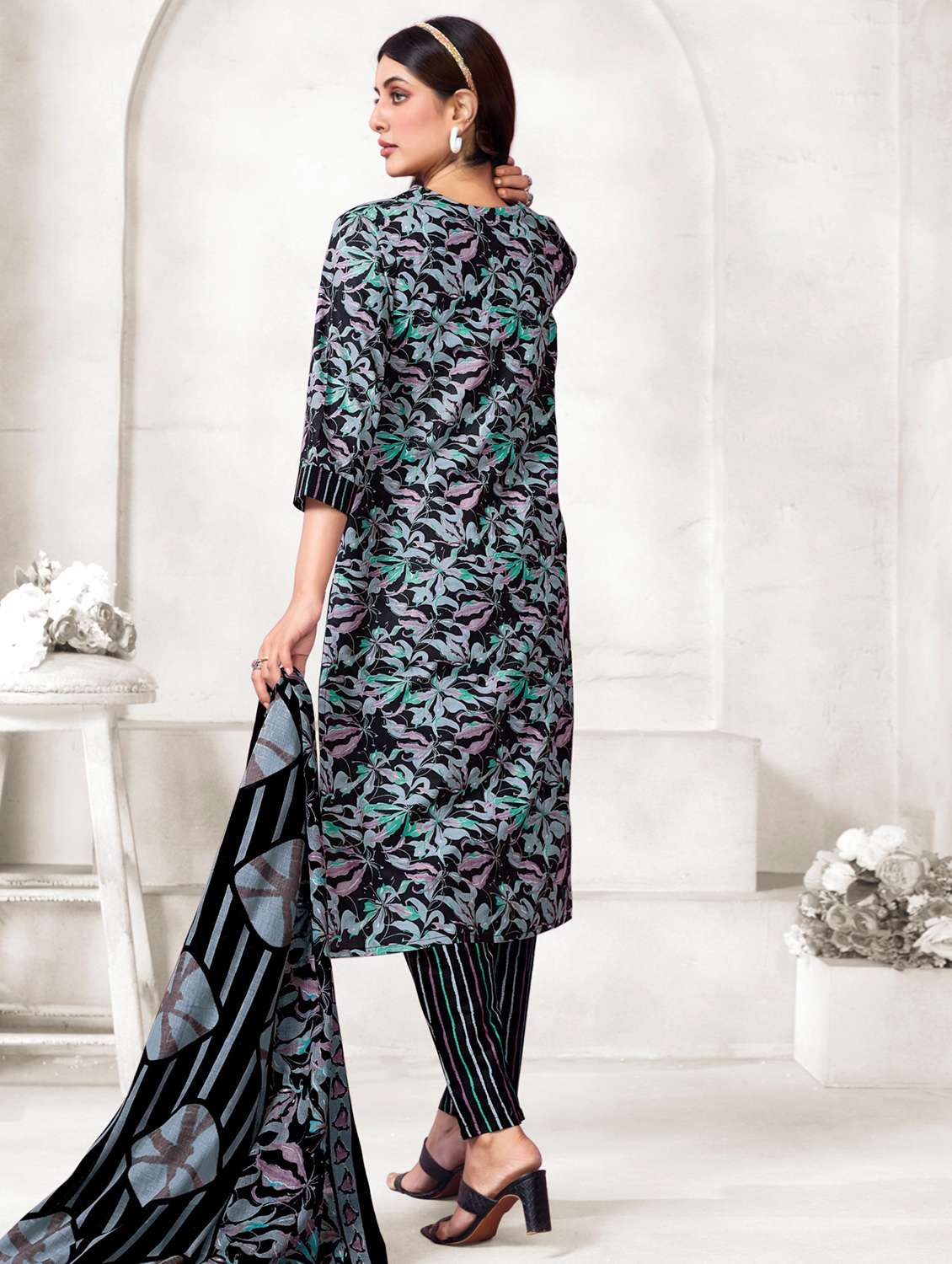 women printed three quarter sleeve kurta pant with dupatta set - 22185119 -  Standard Image - 1