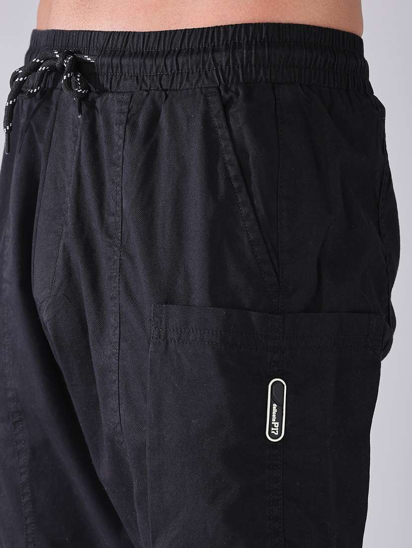 men solid mid rise regular fit cargo  - 22185396 -  Standard Image - 1