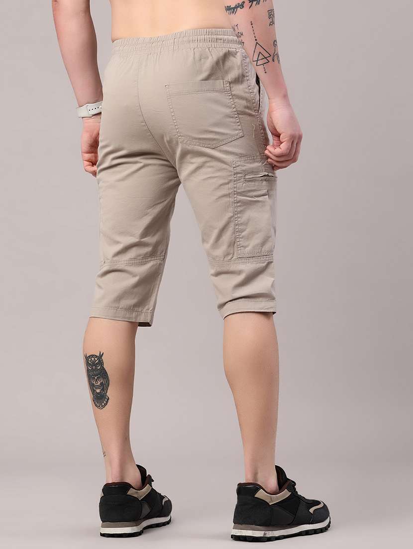 men solid mid rise three fourth cargo shorts - 22185474 -  Standard Image - 4