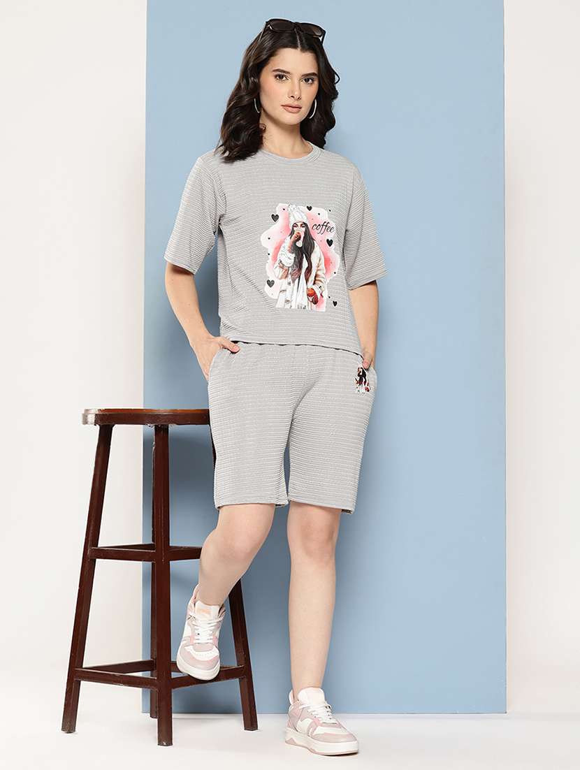 women printed top and shorts co-ord set