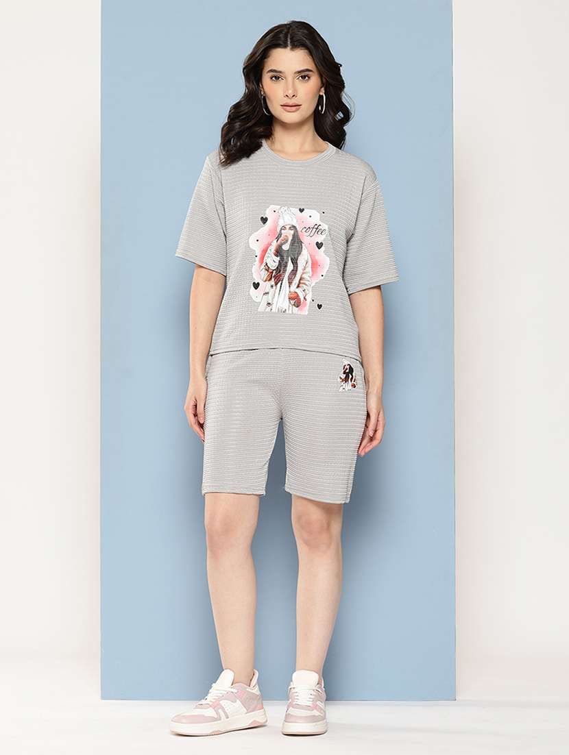 women printed top and shorts co-ord set - 22186129 -  Standard Image - 1