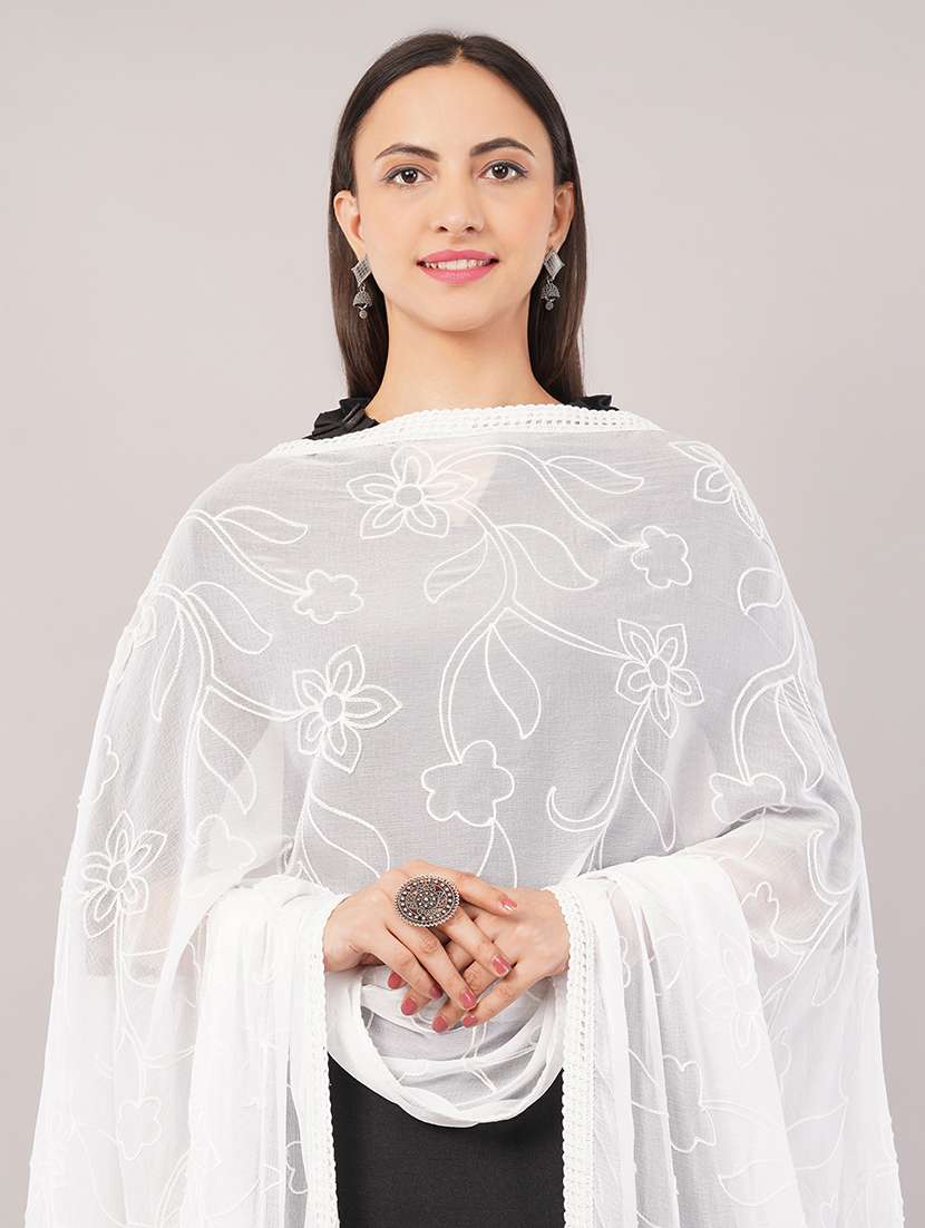 women solid with work embroidered dupatta  - 22186223 -  Standard Image - 4