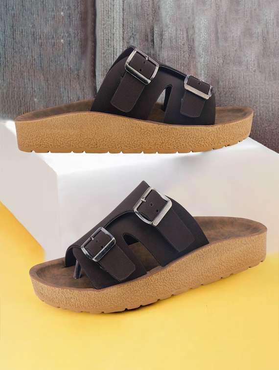 men solid toe seperator sandal