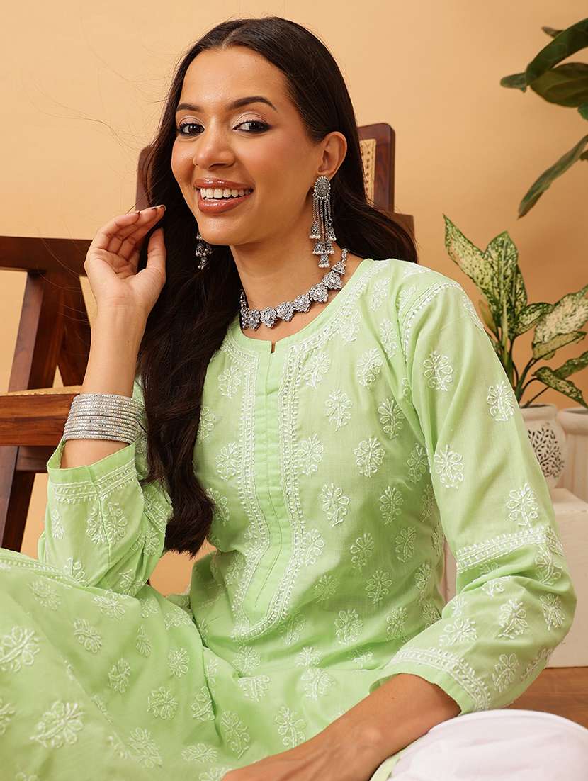 women solid with work long sleeve chikankari straight kurta - 22186318 -  Standard Image - 4