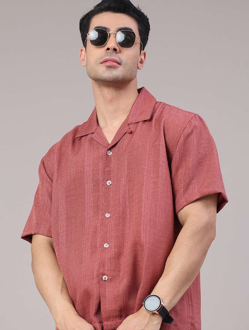 men self design short sleeve regular fit casual shirt