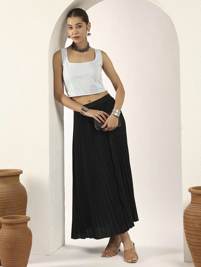 women solid sleeveless stitched blouse - 22186980 -  Standard Image - 4
