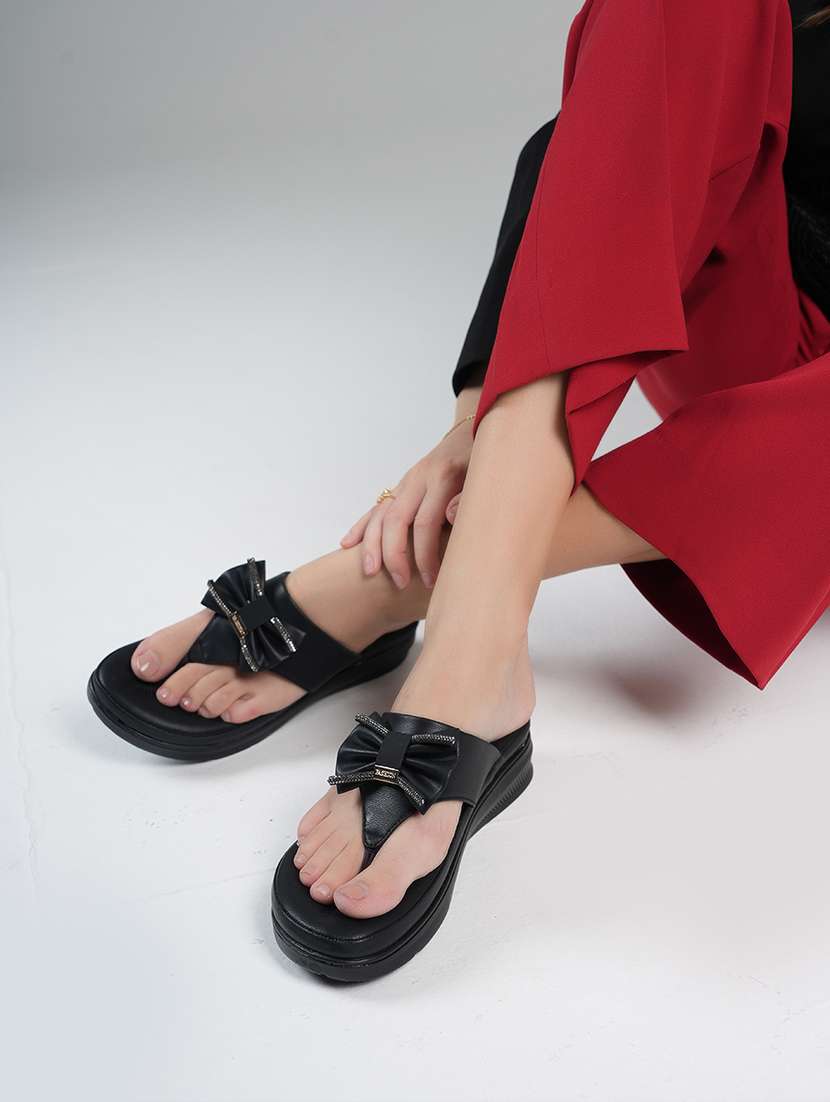 women slip on wedge - 22187004 -  Standard Image - 4