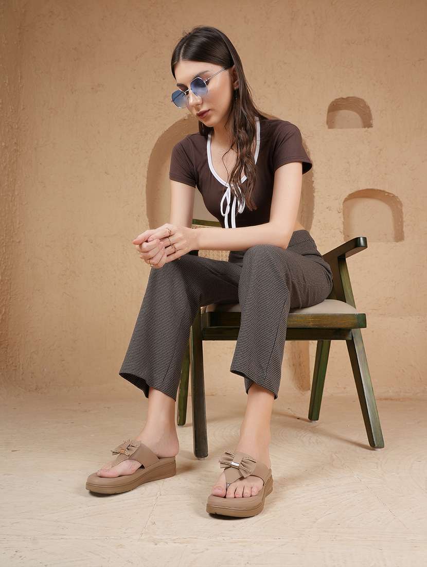 women slip on wedge - 22187006 -  Standard Image - 4