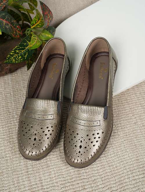 women slip on ballerina - 22187050 -  Standard Image - 0