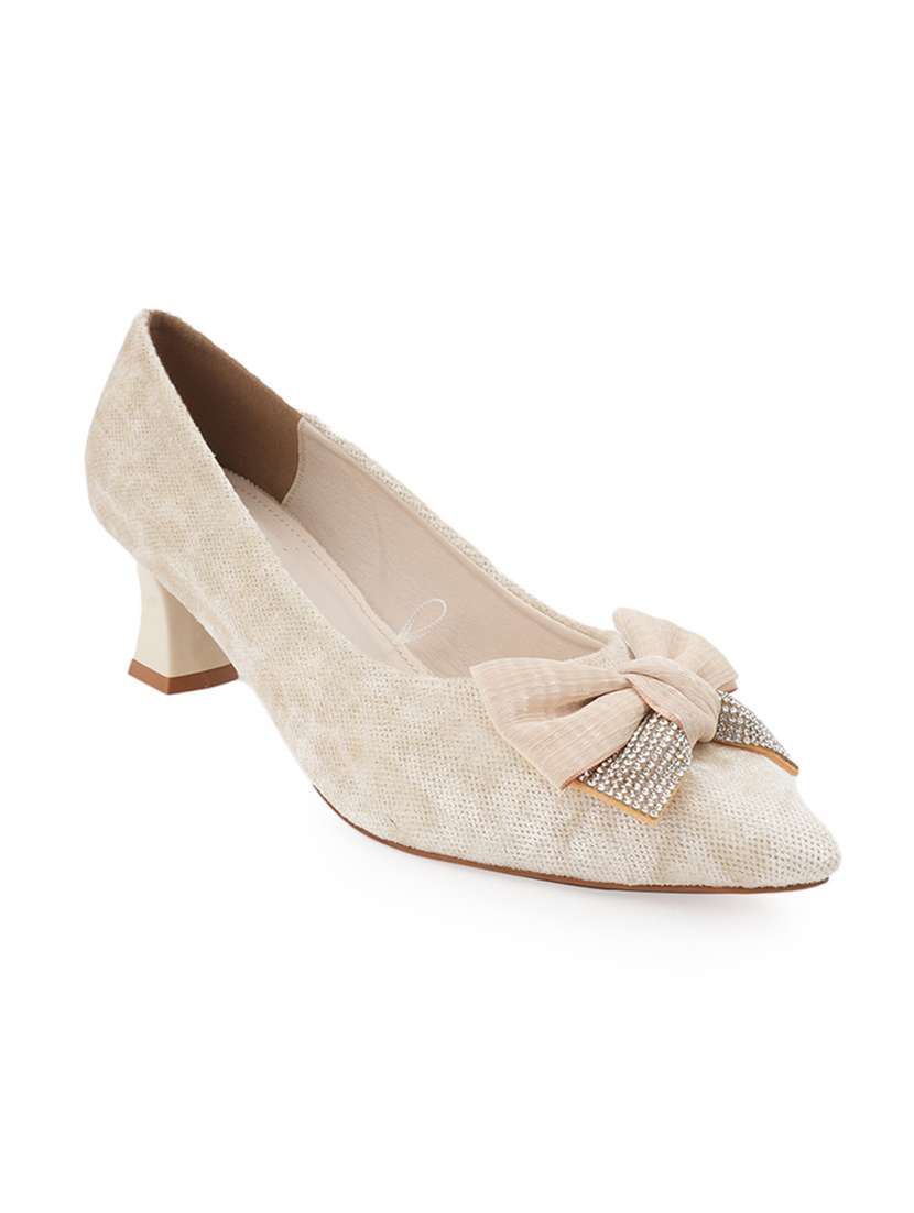 women slip on pump - 22187118 -  Standard Image - 1