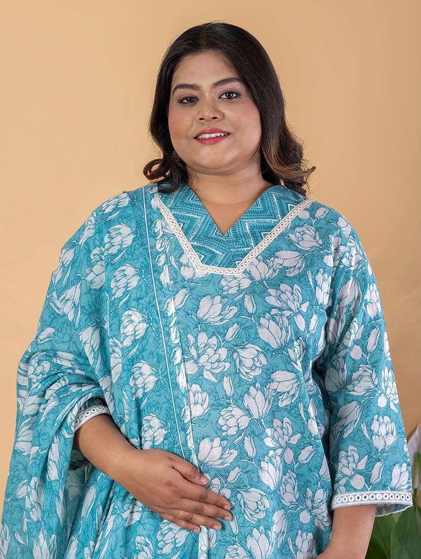 women plus size three quarter sleeve kurta pant with dupatta set - 22187431 -  Standard Image - 4