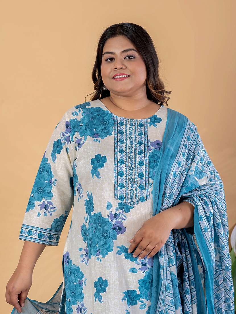 women plus size three quarter sleeve kurta pant with dupatta set - 22187433 -  Standard Image - 4