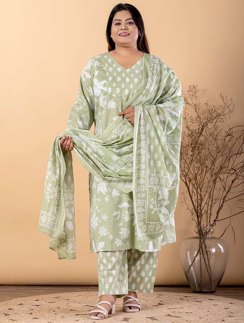 women plus size three quarter sleeve kurta pant with dupatta set - 22187440 -  Standard Image - 1