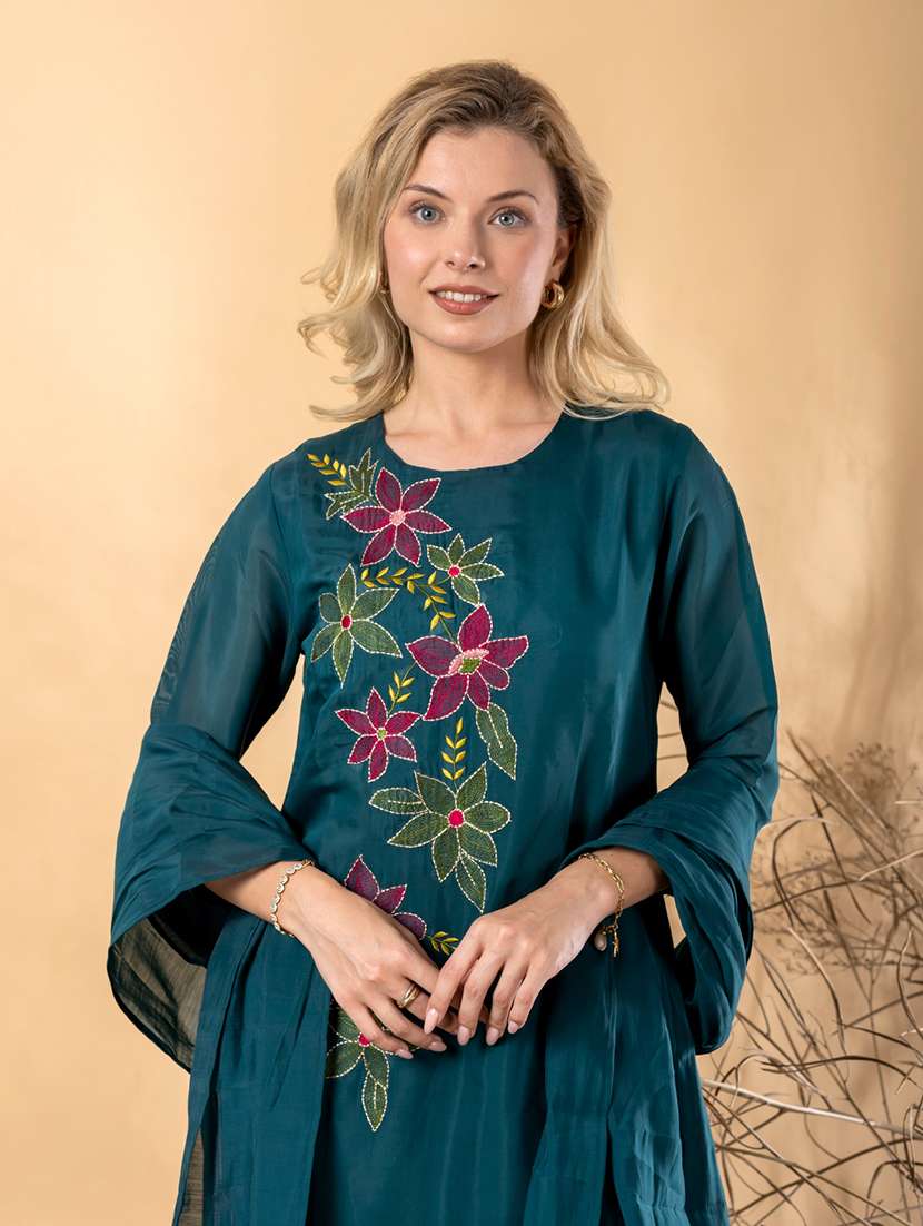 women solid with work three quarter sleeve kurta pant with dupatta set - 22187442 -  Standard Image - 4