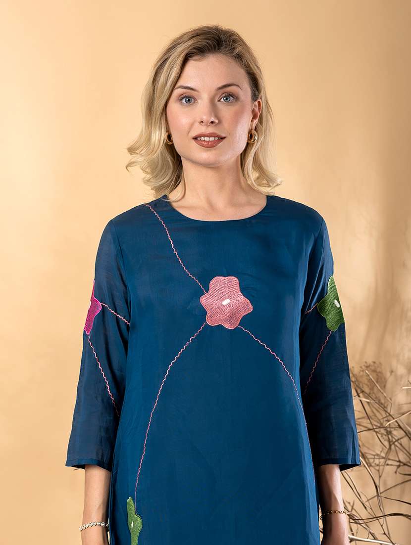 women solid with work three quarter sleeve kurta pant with dupatta set - 22187444 -  Standard Image - 4