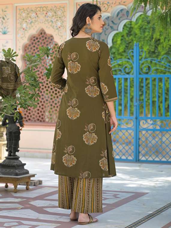 women floral three quarter sleeve kurta palazzo with dupatta set - 22187455 -  Standard Image - 4