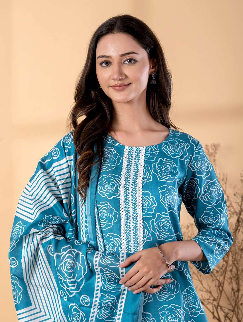 women floral three quarter sleeve kurta pant with dupatta set - 22187462 -  Standard Image - 4
