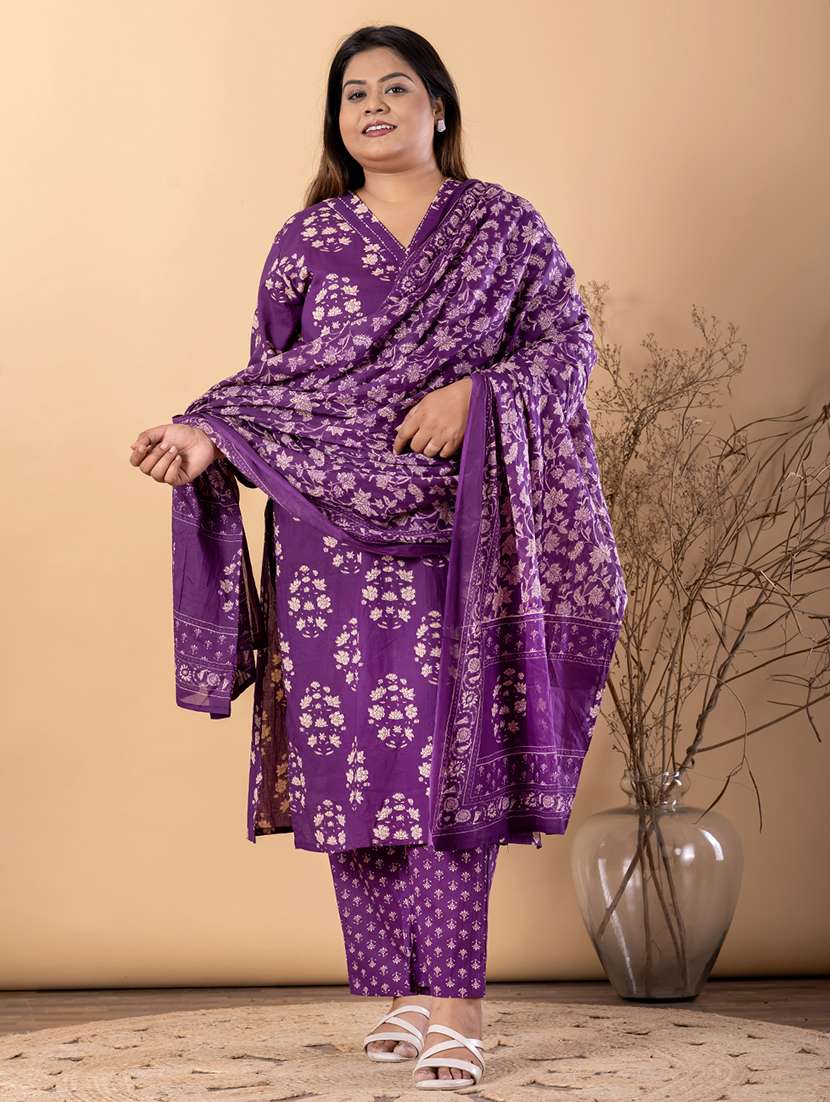 women plus size three quarter sleeve kurta pant with dupatta set - 22187478 -  Standard Image - 1