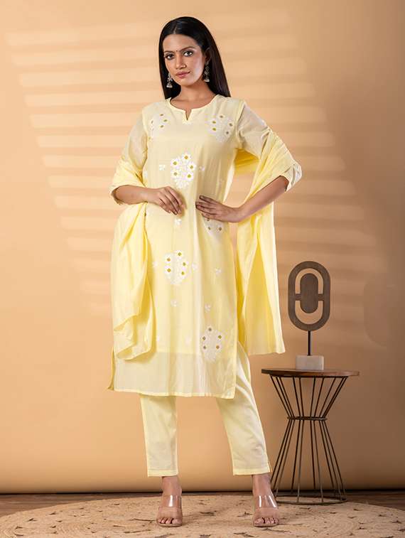 women solid with work three quarter sleeve kurta pant with dupatta set
