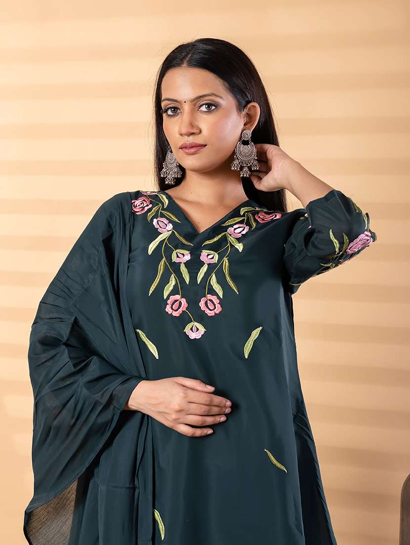 women solid with work three quarter sleeve kurta pant with dupatta set - 22187492 -  Standard Image - 4