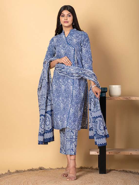 women paisley three quarter sleeve kurta pant with dupatta set - 22187498 -  Standard Image - 6