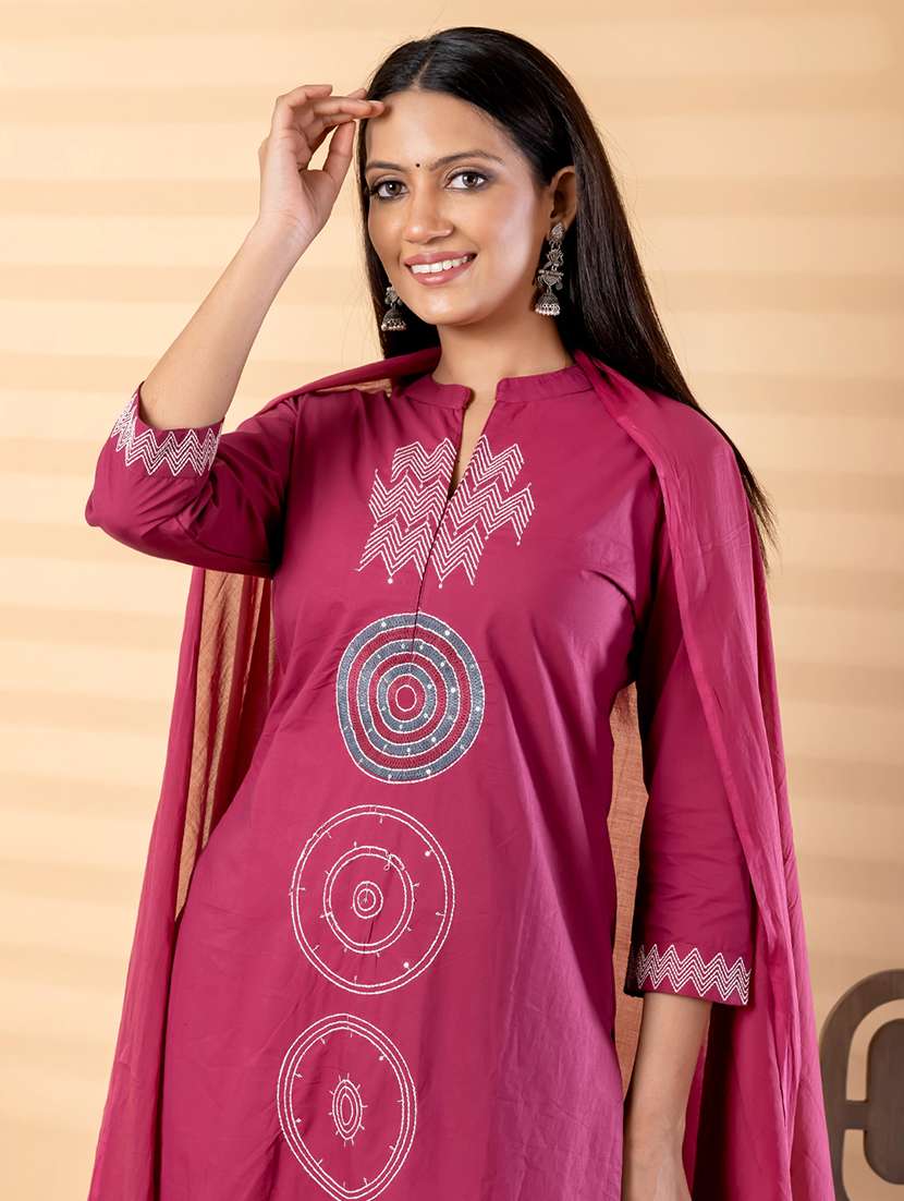 women solid with work three quarter sleeve kurta palazzo with dupatta set - 22187508 -  Standard Image - 4