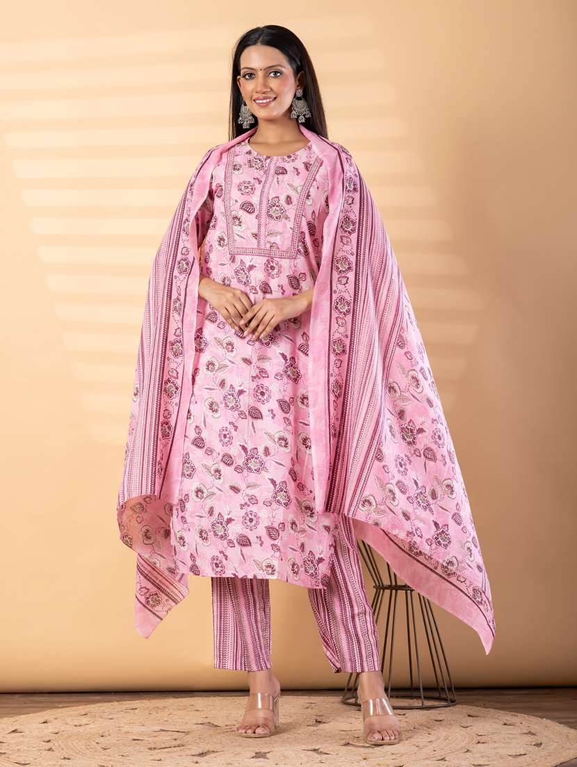 women floral three quarter sleeve kurta pant with dupatta set - 22187513 -  Standard Image - 1