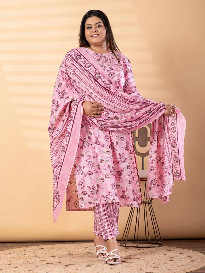 women plus size three quarter sleeve kurta pant with dupatta set - 22187523 -  Standard Image - 1