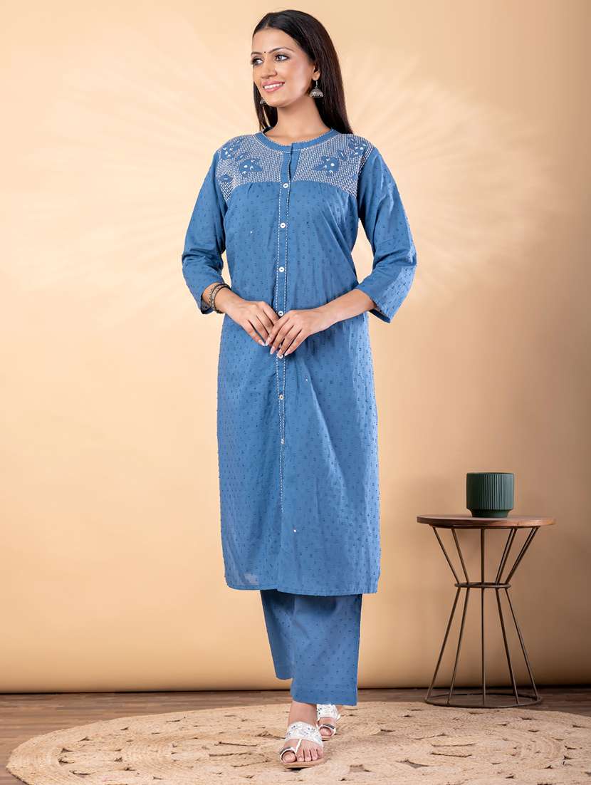 women self design three quarter sleeve kurta pant set - 22187536 -  Standard Image - 1