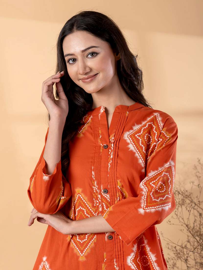 women bandhani printed three quarter sleeve kurta palazzo set - 22187547 -  Standard Image - 4