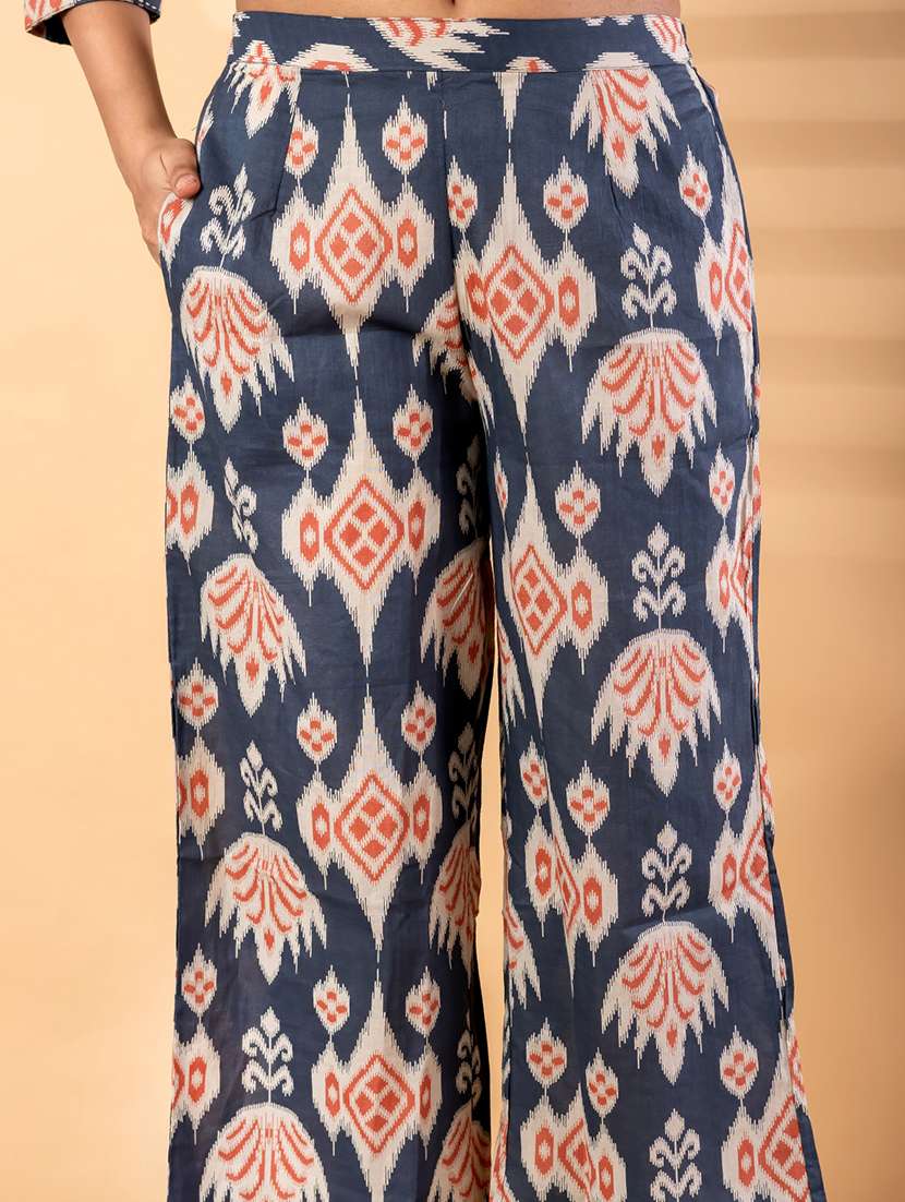 women ikat printed three quarter sleeve kurta palazzo set - 22187571 -  Standard Image - 4