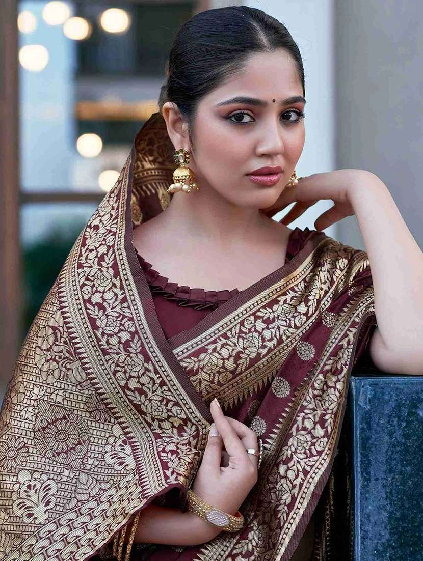 women self design kanjivaram saree with blouse - 22187589 -  Standard Image - 1