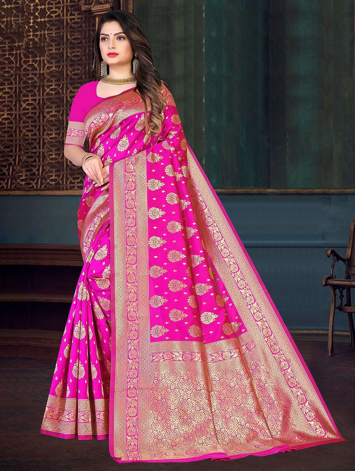 women self design kanjivaram saree with blouse