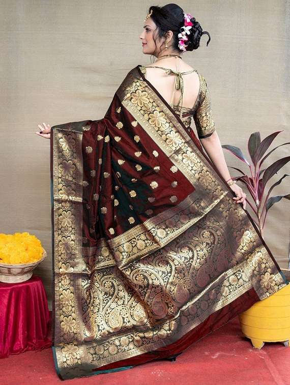 women self design kanjivaram saree with blouse - 22187609 -  Standard Image - 4