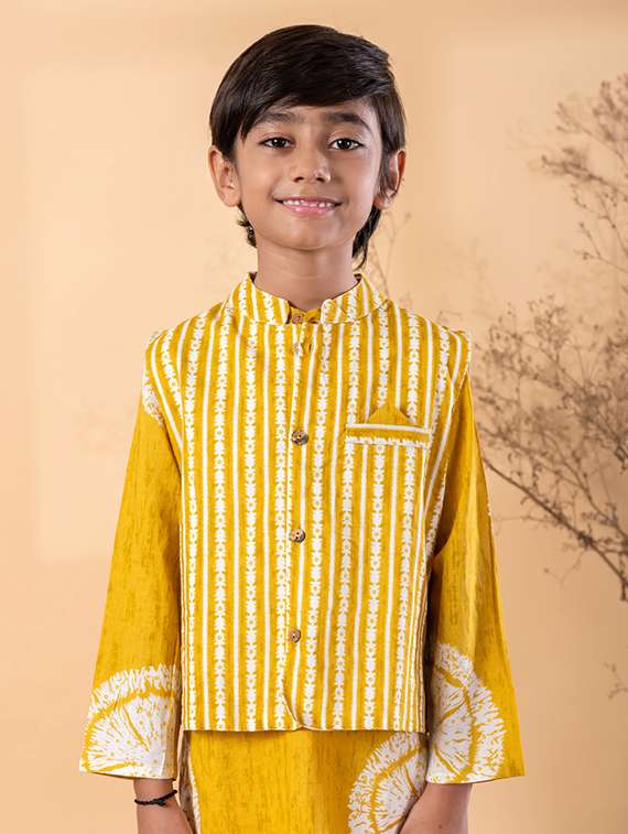 boys printed long sleeve kurta & pyjama set with jacket - 22187718 -  Standard Image - 4