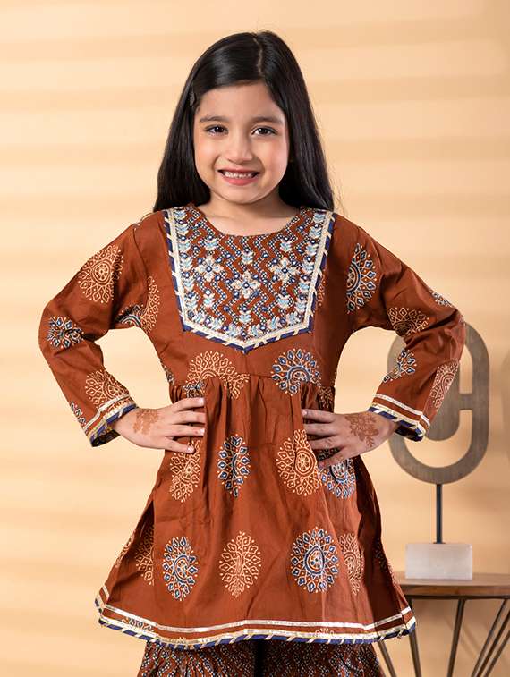 girls printed long sleeve kurta and sharara set - 22187762 -  Standard Image - 4