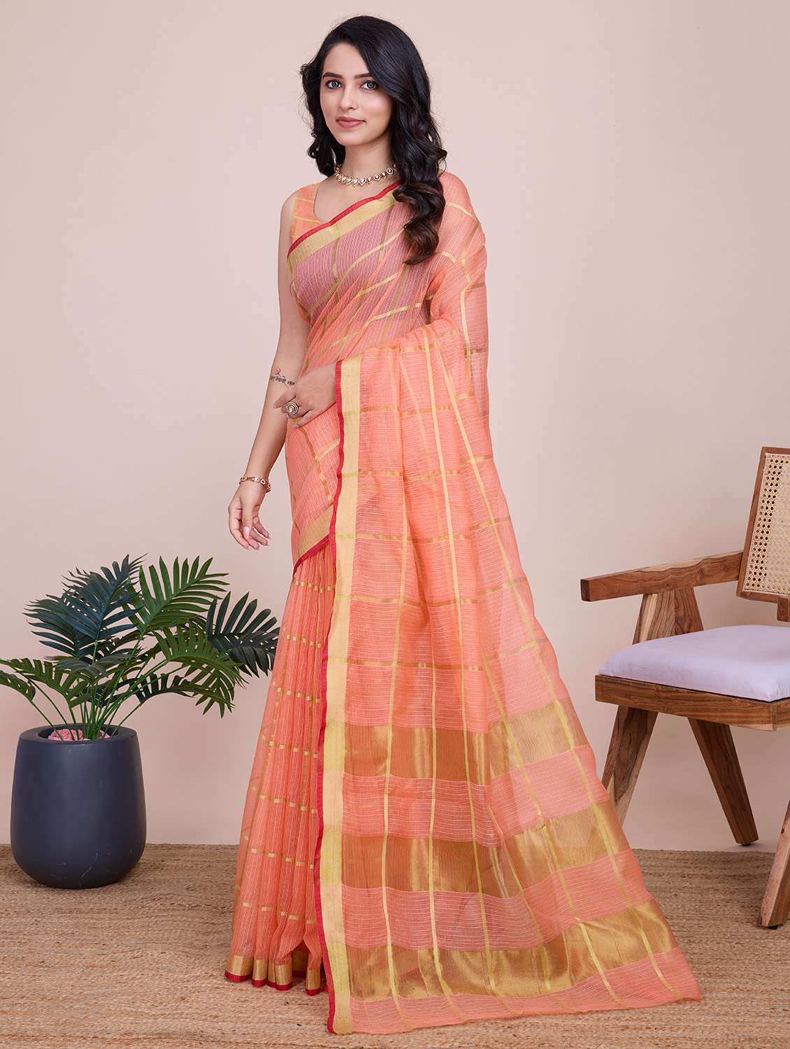 women checkered bordered saree with blouse - 22187795 -  Standard Image - 1