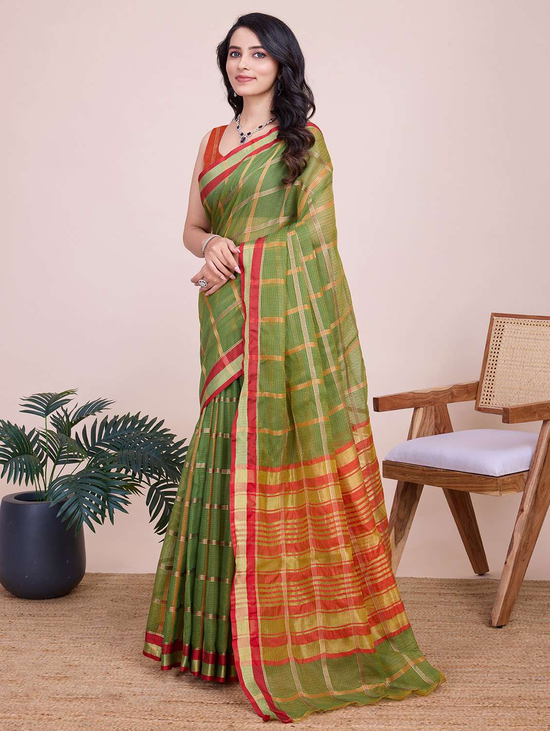 women checkered bordered saree with blouse - 22187800 -  Standard Image - 1