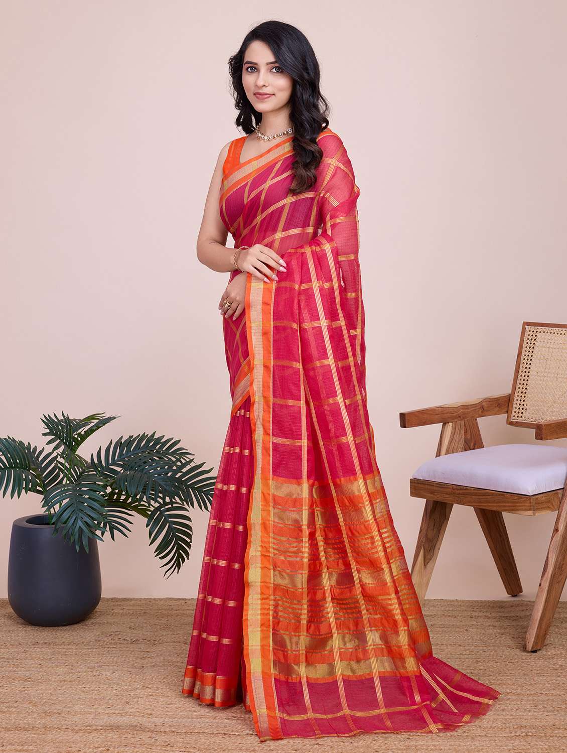 women checkered bordered saree with blouse - 22187804 -  Standard Image - 1