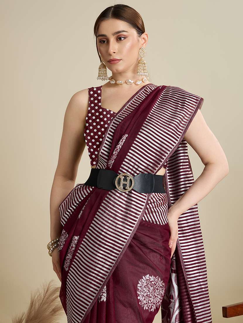 women self design bordered saree with blouse - 22187811 -  Standard Image - 4