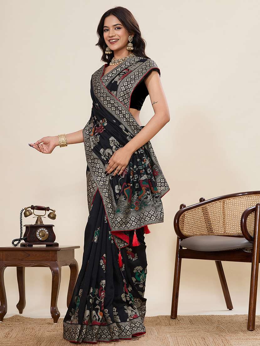 women printed casual wear saree with blouse - 22187832 -  Standard Image - 1