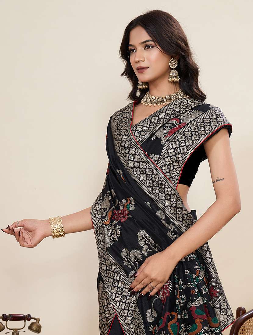 women printed casual wear saree with blouse - 22187832 -  Standard Image - 4