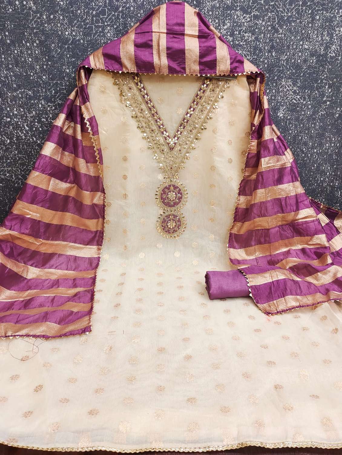 women self design embroidered unstitched suit set - 22187857 -  Standard Image - 1