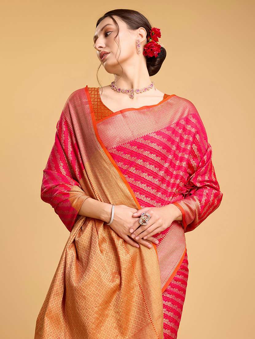women self design patola saree with blouse - 22187866 -  Standard Image - 4