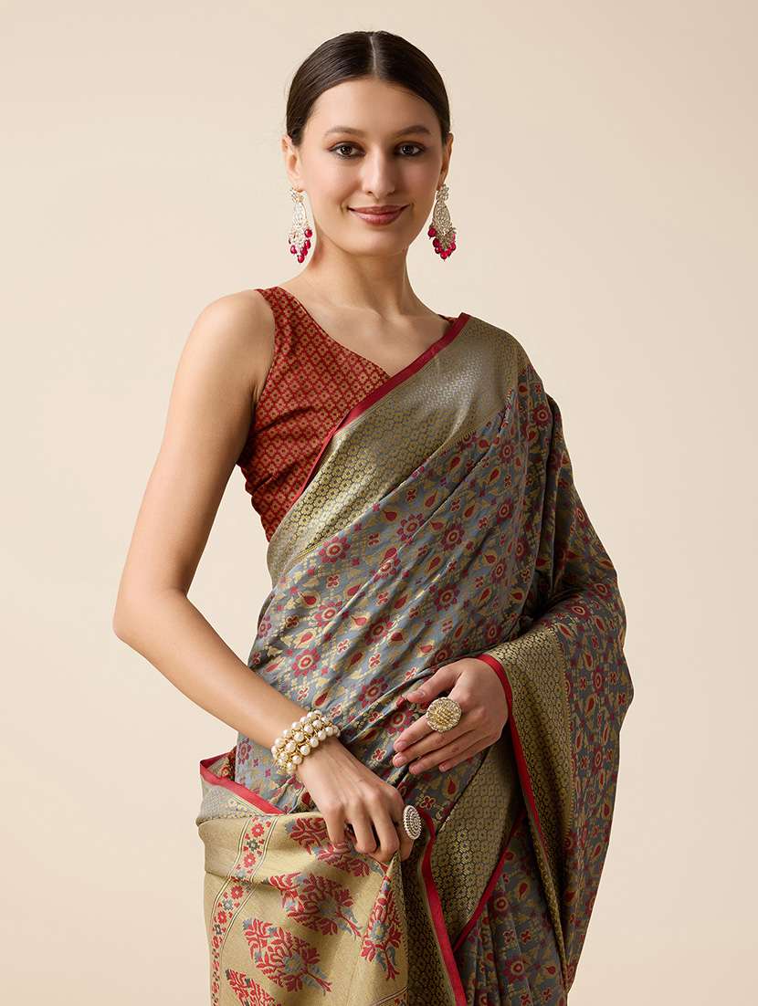 women self design patola saree with blouse - 22187870 -  Standard Image - 4