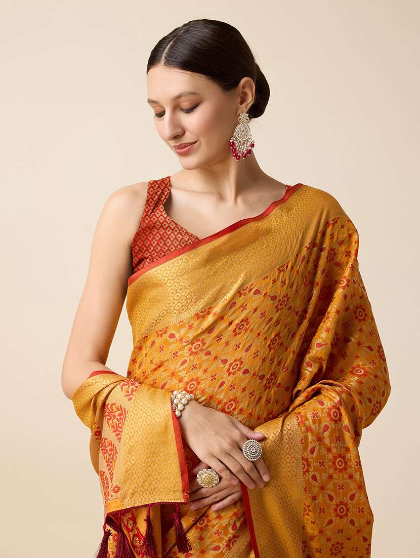 women self design patola saree with blouse - 22187872 -  Standard Image - 4