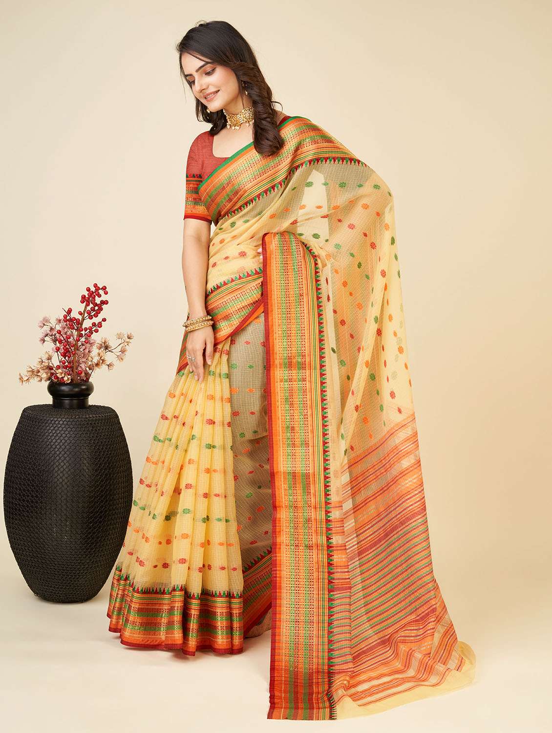 women self design bordered saree with blouse - 22187885 -  Standard Image - 1