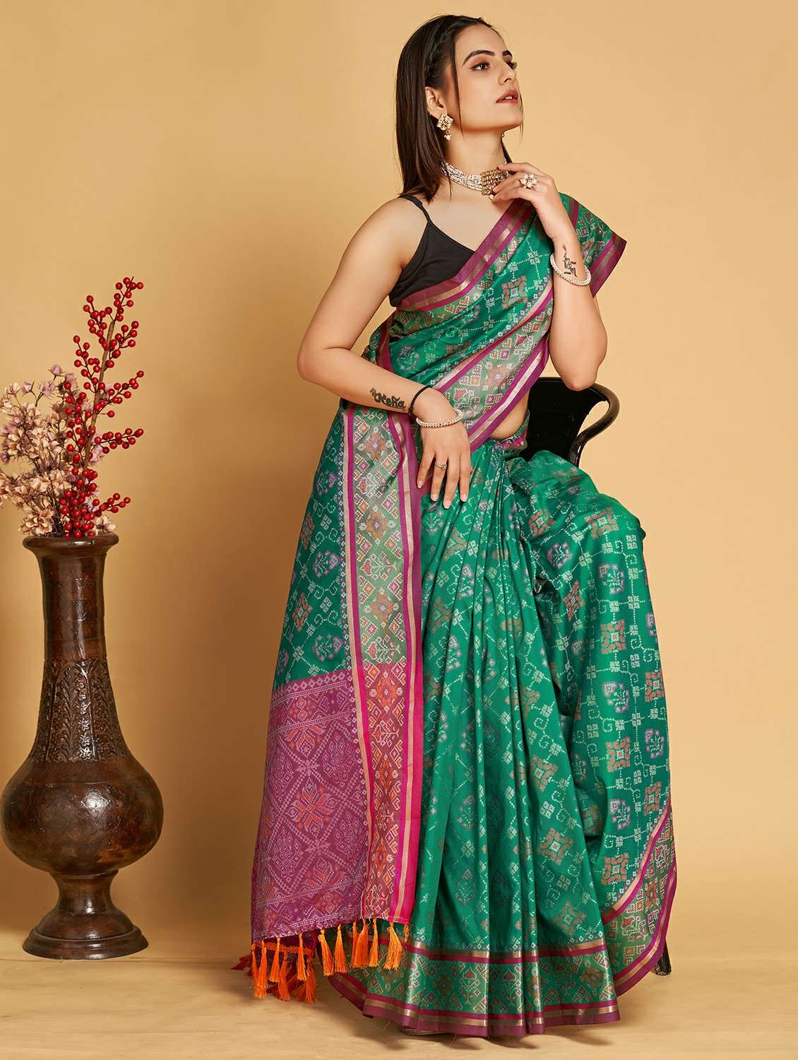 women self design patola saree with blouse - 22187900 -  Standard Image - 1