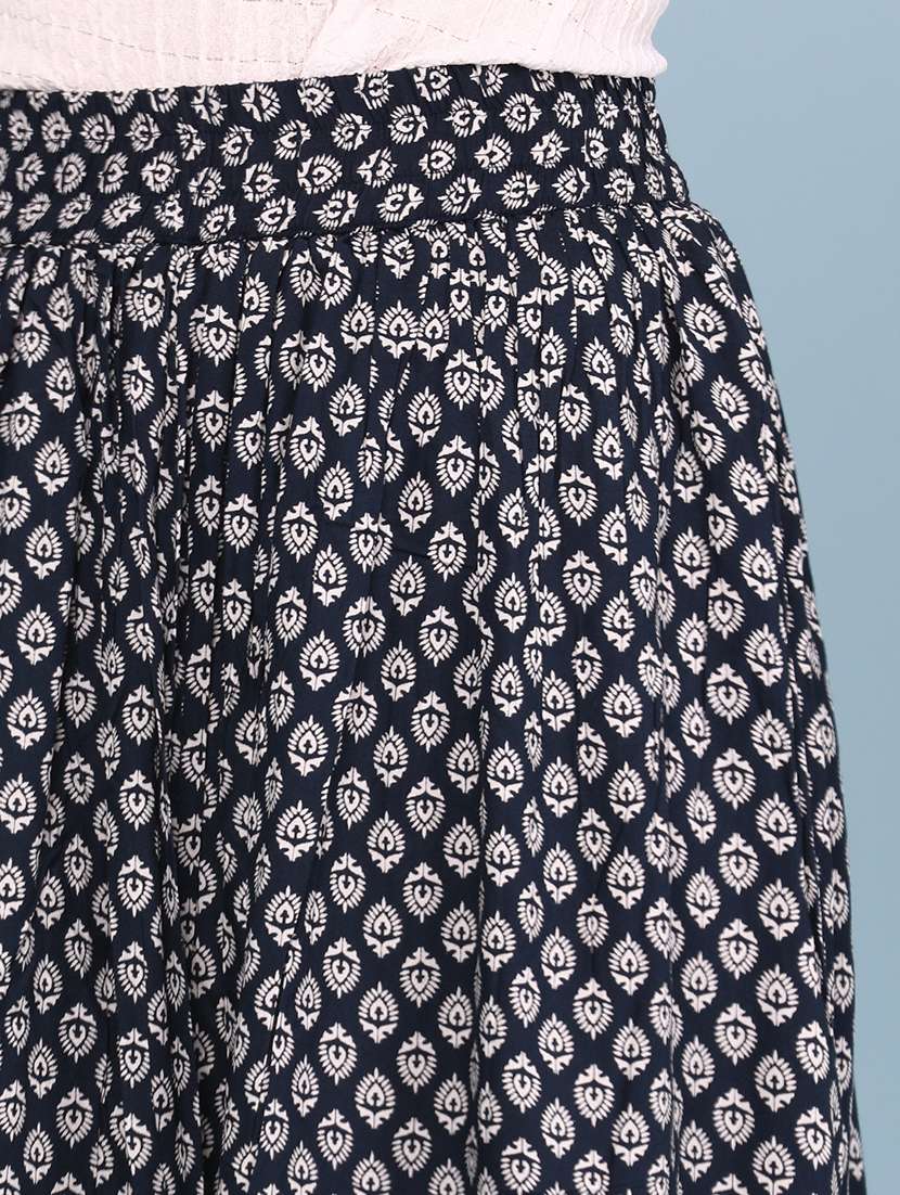 women printed mid rise flared skirt - 22217482 -  Standard Image - 1