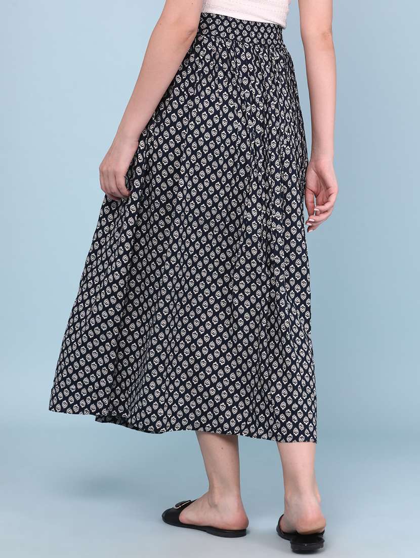 women printed mid rise flared skirt - 22217482 -  Standard Image - 4